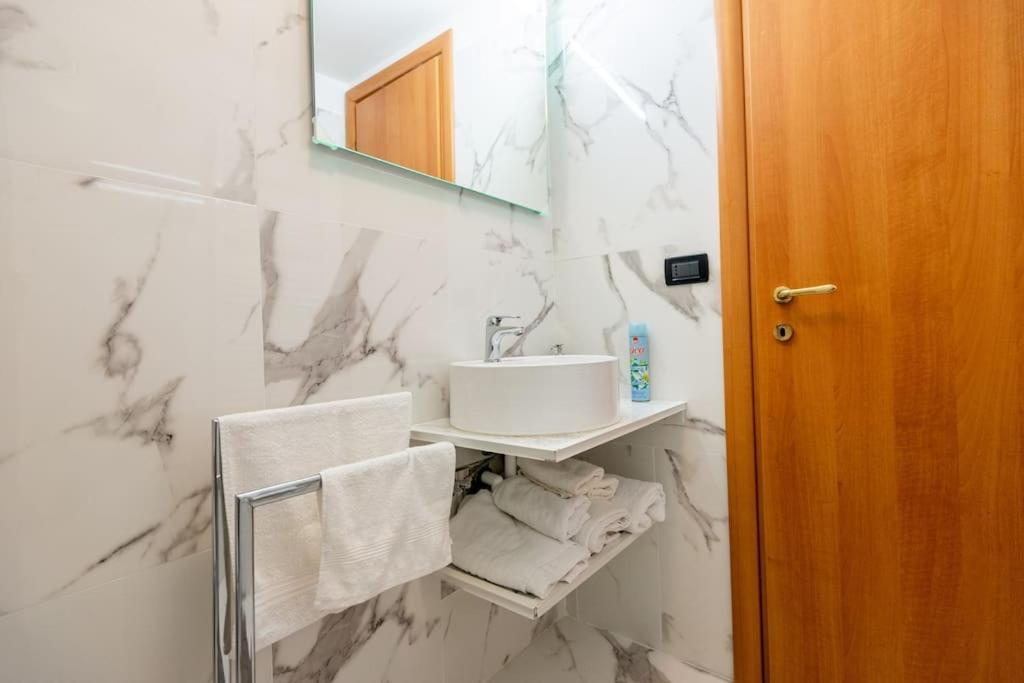 Appartamento Confortevole Genua Buitenkant foto